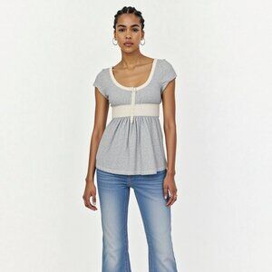 STYLE BUNDLE: EXPRESS Flared Jeans + ABERCROMBIE & FITCH Top, Size 0/S (BB1323B)